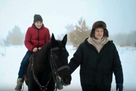 Съемки лошади в сериале "Не женская работа" картинка